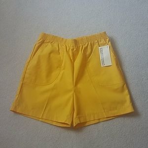 NWT VTG Joan Harper pull on shorts